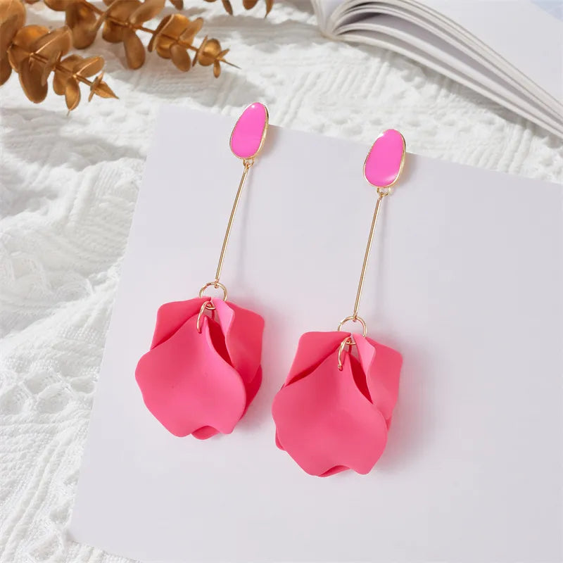 Aretes de Petalos colgados